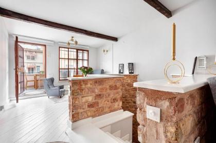 Entire 4-floors Modern House Near Galata Port - image 24