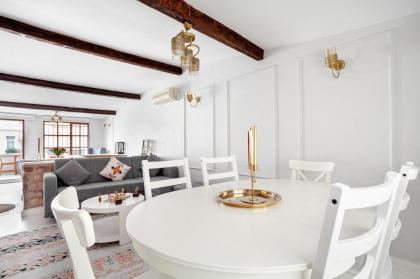 Entire 4-floors Modern House Near Galata Port - image 27