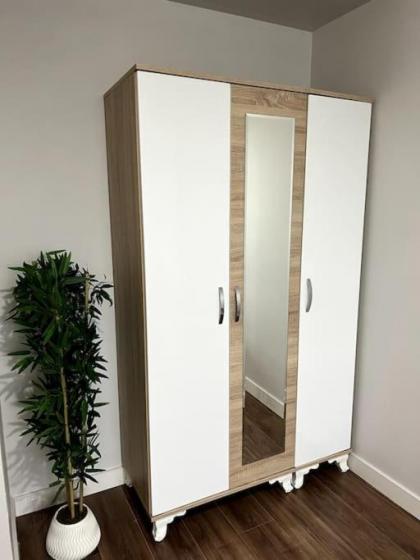 Lovely 1 Bedroom with gym and pool - image 24