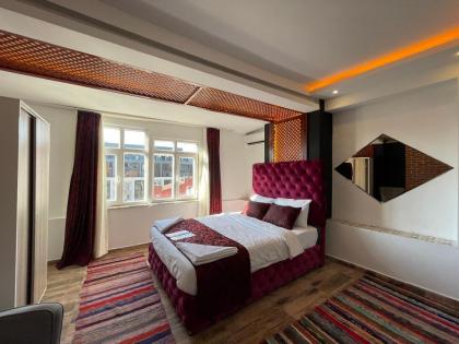 Golden Home Taksim Apart - image 22