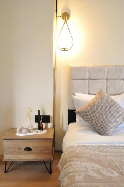 Golden Door Hotel - image 26