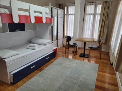 4 bedroom duplex villa with terrace Sultanahmet - image 24