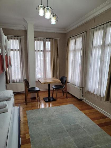 4 bedroom duplex villa with terrace Sultanahmet - image 27