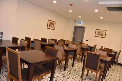 Shishly Palace Hotel - image 26
