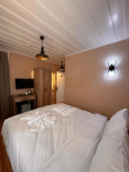 Lovely History Boutique Hotel - image 26