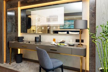 The Maestro Hotel - image 24