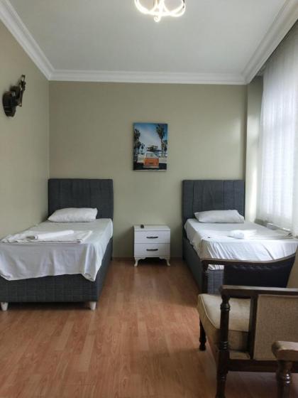 İn The Heart Of Taksim - image 25