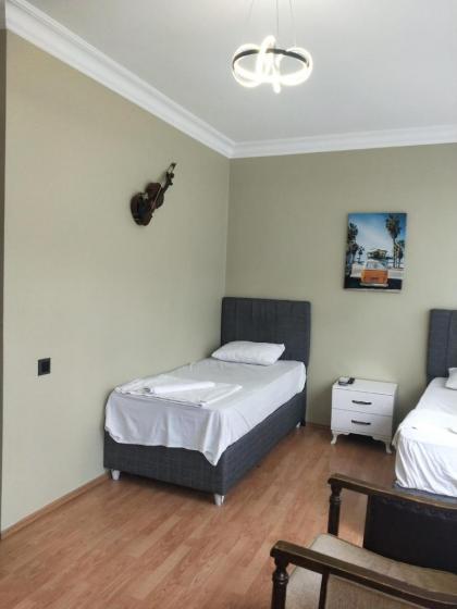 İn The Heart Of Taksim - image 26