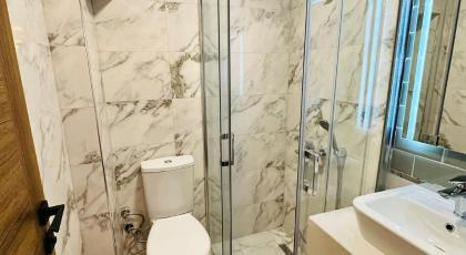 Nice Royal Suite - image 27