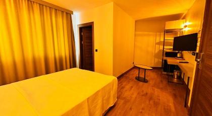 Nice Royal Suite - image 28