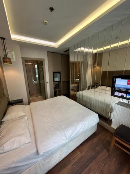 SECRET HOTEL - image 21