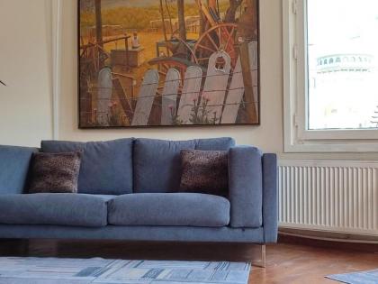 Central and cozy flat in Taksim - image 22