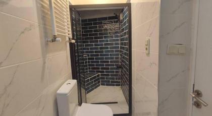 Central and cozy flat in Taksim - image 28