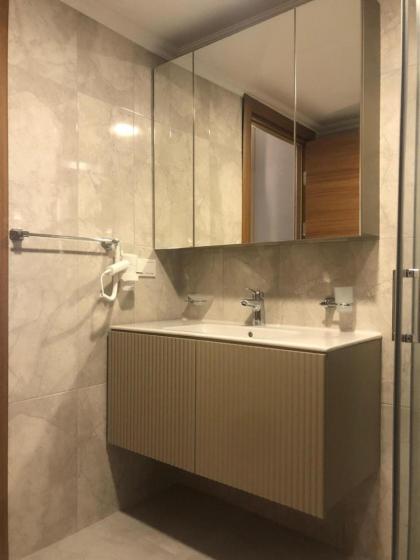 grand iska hotel  - image 22