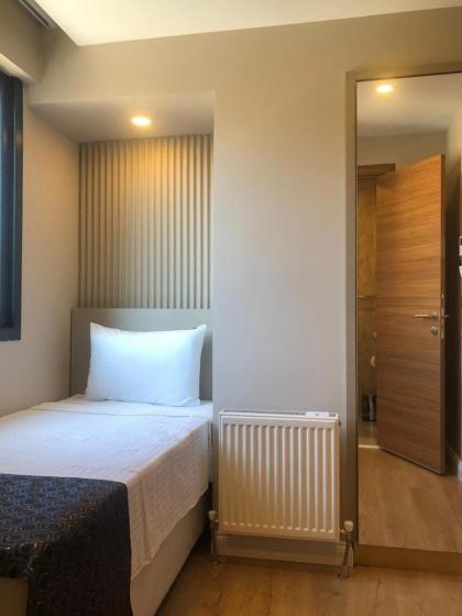 grand iska hotel  - image 29