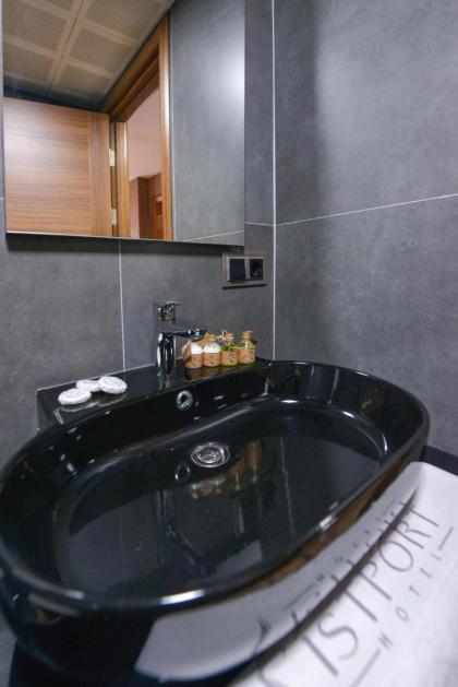 ISTPORT GARDEN - image 25