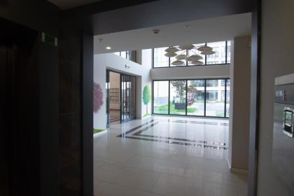 Charming 3bdr Apartment For A Memorable Stay - image 25