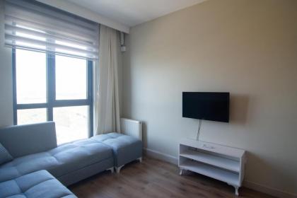 Charming 3bdr Apartment For A Memorable Stay - image 30