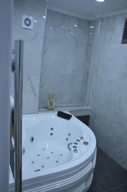 Işıl Hotel - image 28