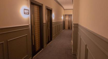 City Night Suites and Hotels - image 26