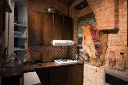 Old stylish vintage apt in Pera - image 22