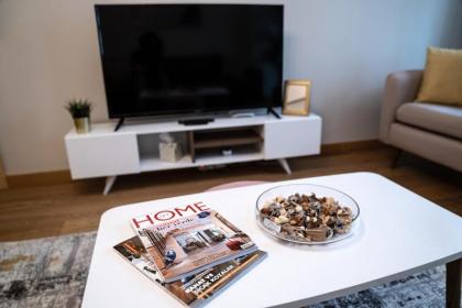 Stylish & Spacious 1-bedroom Near Osmanbey Metro - image 25