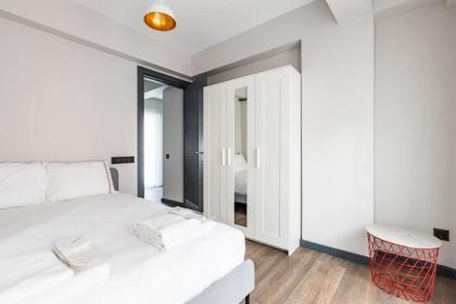 Beautiful Penthouse 3bd2bath Duplex Views! #340 - image 21