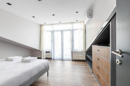 Beautiful Penthouse 3bd2bath Duplex Views! #340 - image 28