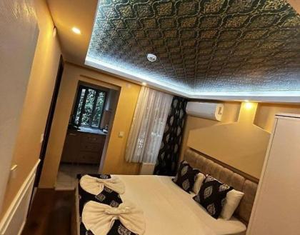 Blue Class Apart - image 25