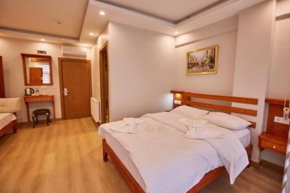 Sabina Hotel - image 30