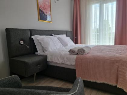 Airport Farm Hotel By Metro Station - image 3